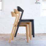 merano-chaise-empilable-en-chene.jpg