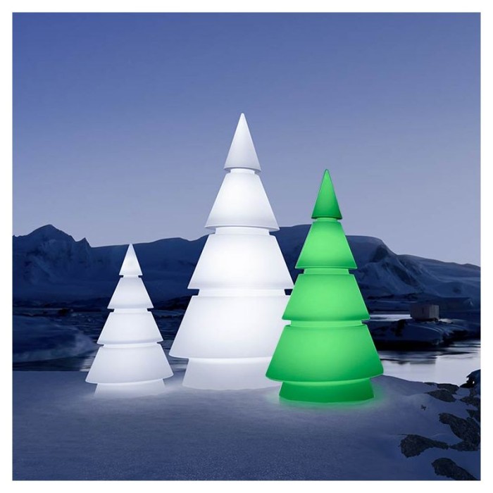 sapin-lumineux-forest-15-m-vondom.jpg