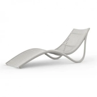 Vondom Ibiza w kolorze beżowym -  leżak elegancja i komfort do ogrodu od Vondom