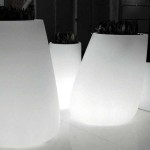 stone-led-rgbw-wireless-flower-pot-86x66x100-cm-vondom.jpg