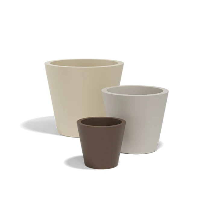 Vondom_Studio_Planters_Cono-1.jpg